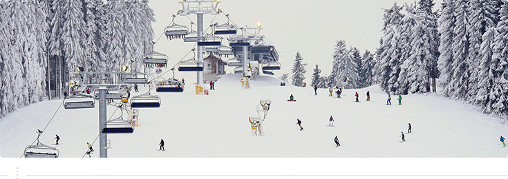 Lyže, nebo snowboard? 5 důvodů, proč si užít obojí Lyže, nebo snowboard?